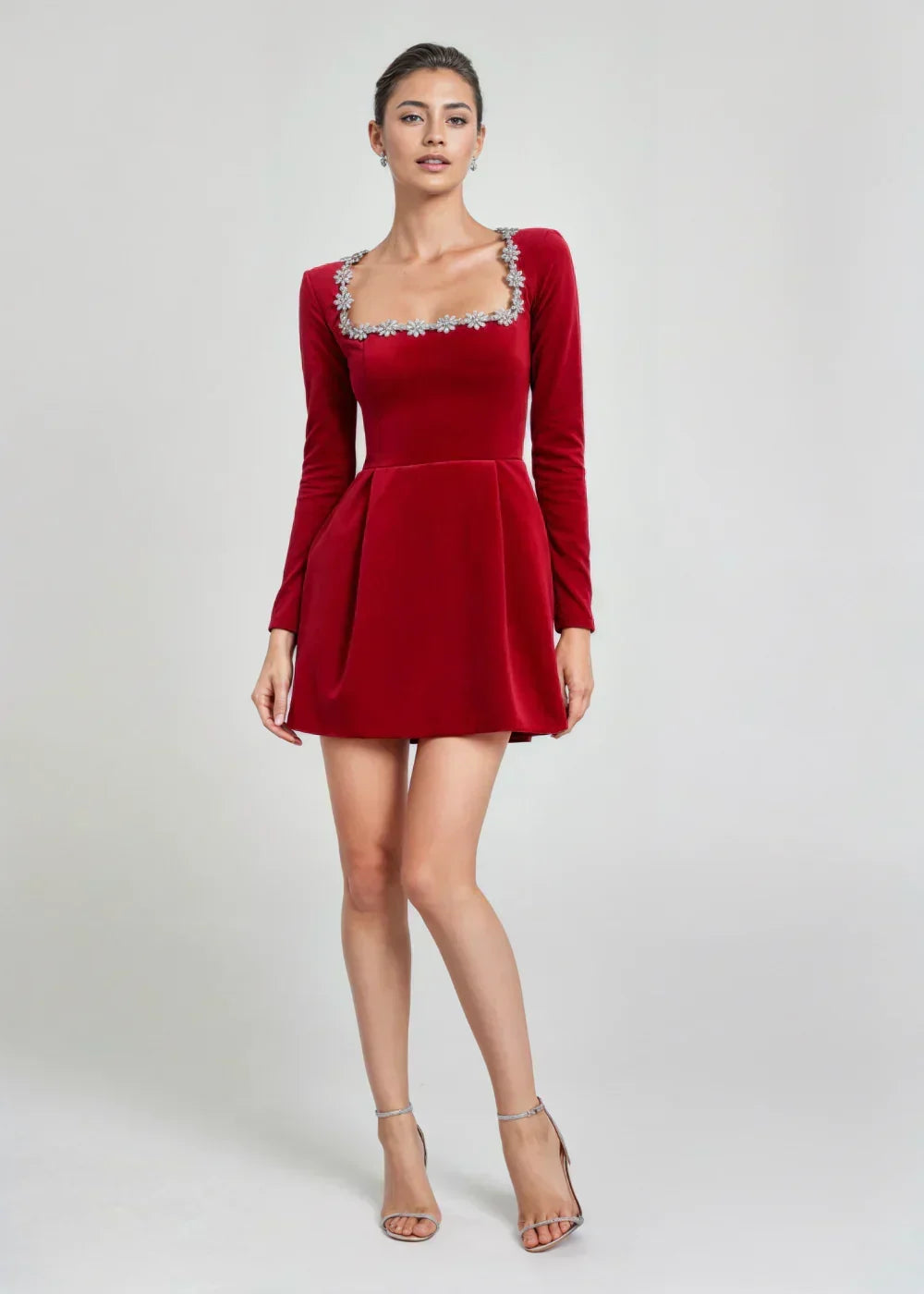 Luisa | Samt-Minikleid mit Blumenapplikationen