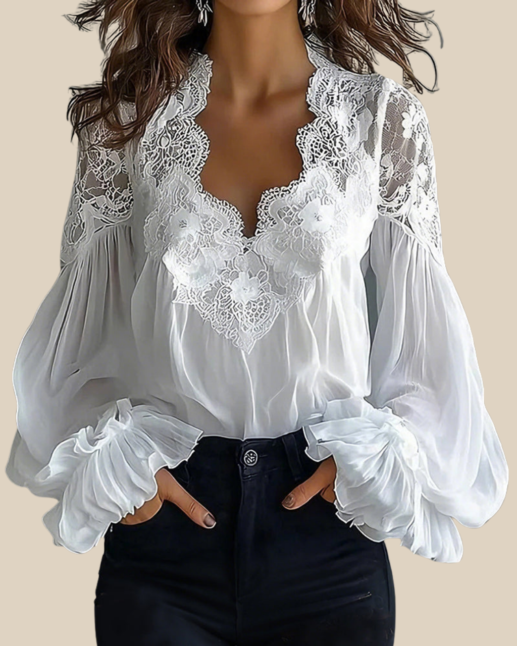 Melina | Bluse mit Spitzenbesatz an Ausschnitt und Schultern