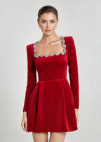 Luisa | Samt-Minikleid mit Blumenapplikationen