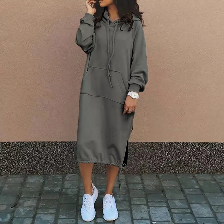 Elske | Strickkleid mit Kapuze und Tasche