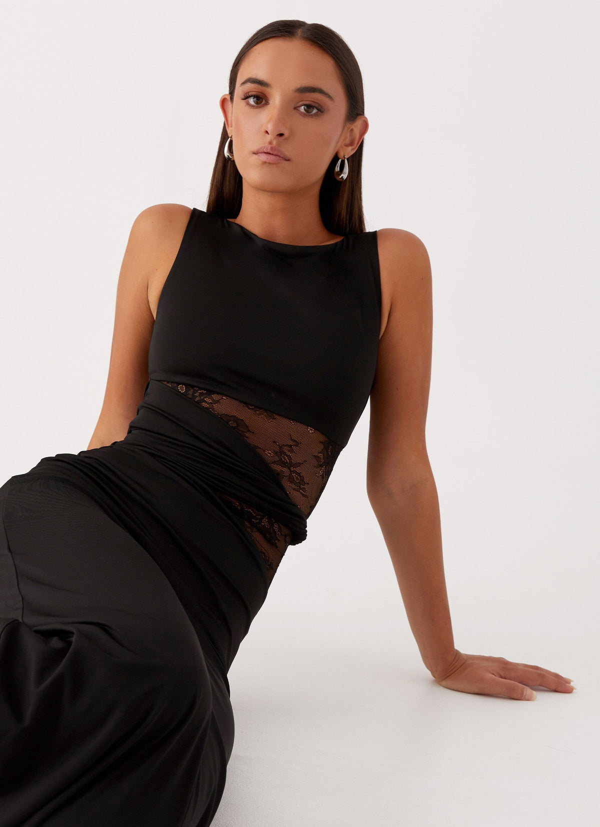 Nuria | Abendkleid mit Spitzen-Cut-outs