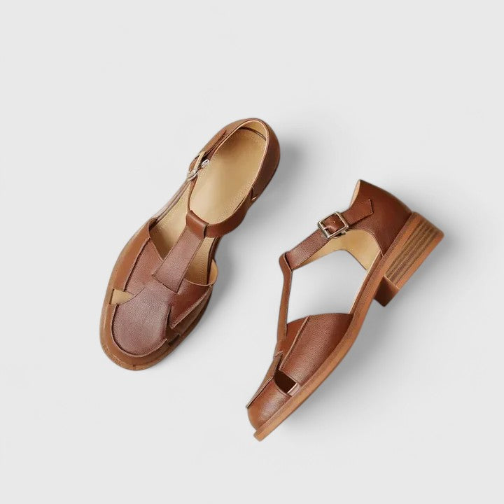 Fina | Geschlossene Sandalen mit T-Riemen