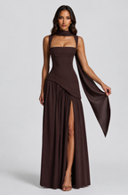 Kerstin | Asymmetrisches Maxikleid mit Beinschlitz