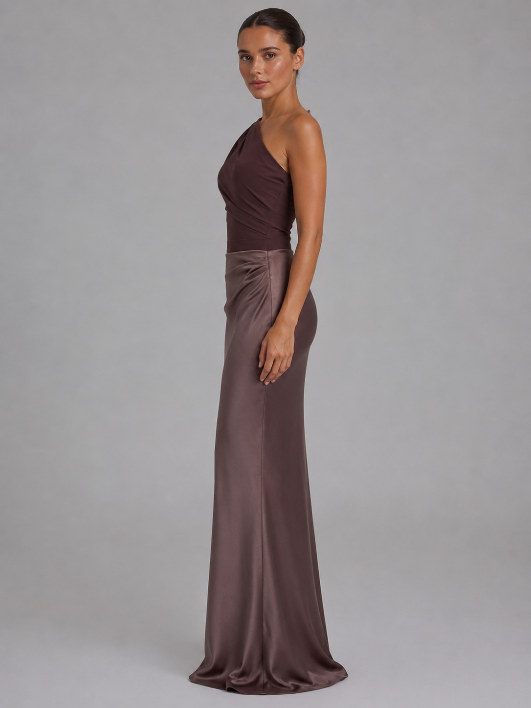 Susanne | One-Shoulder-Maxikleid in Satinoptik