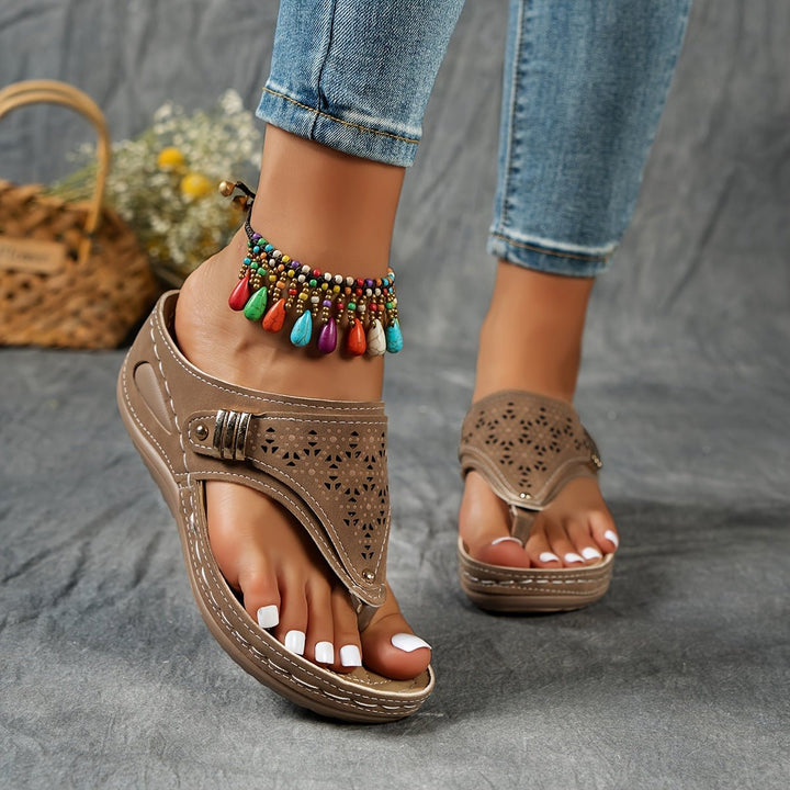 Mona | Bequeme Damen-Sandalen mit Keilabsatz