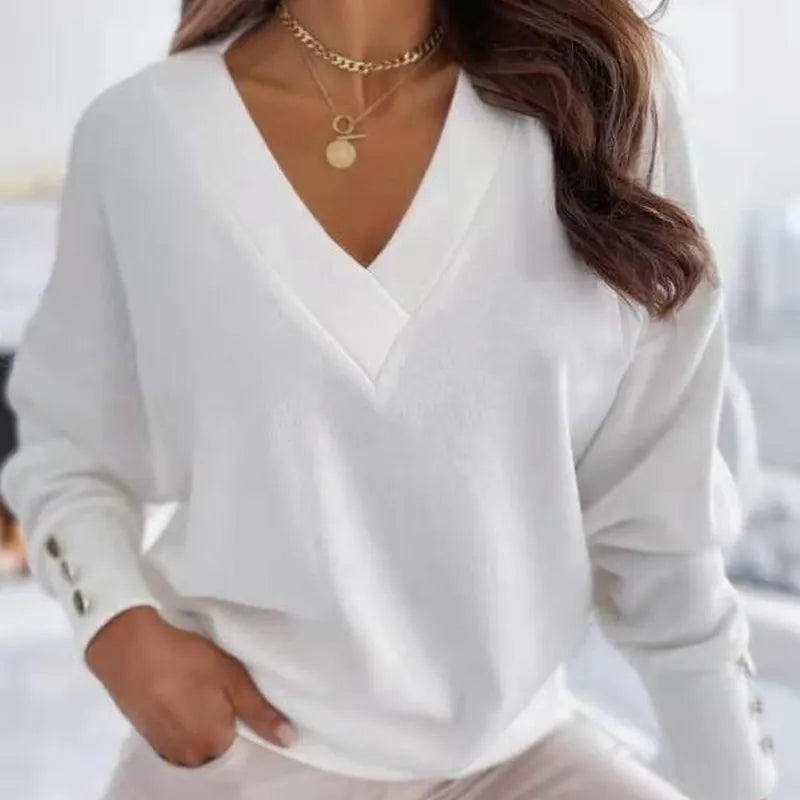 Micha | Strickpullover mit V-Ausschnitt und Knopfdetails