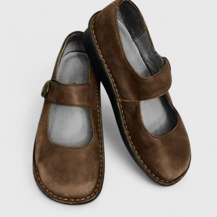 Berit | Riemenschuhe aus Leder mit runder Spitze