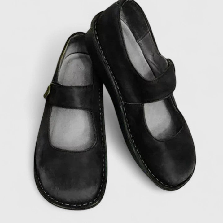 Berit | Riemenschuhe aus Leder mit runder Spitze