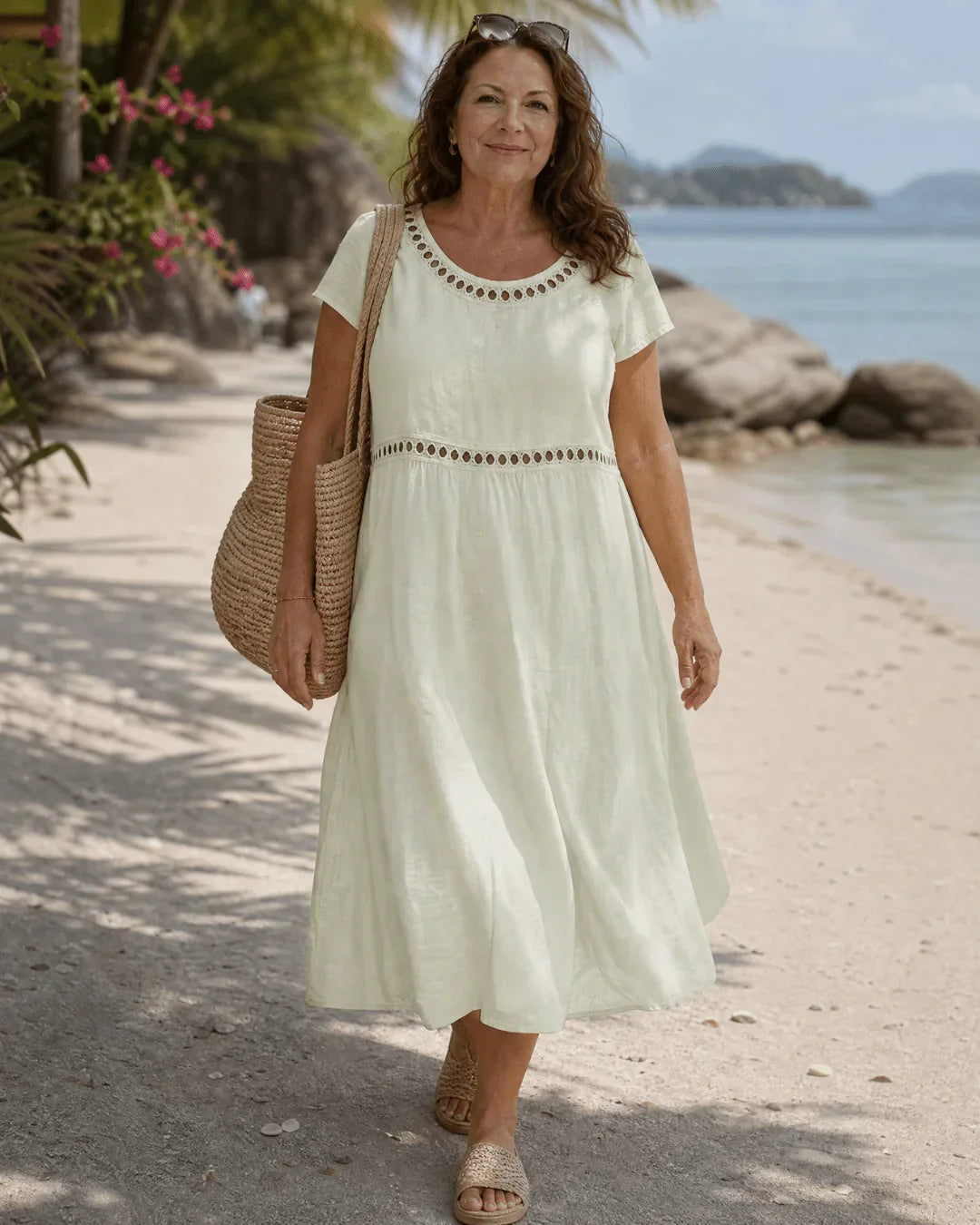 Elin | Besticktes Midikleid aus Baumwolle und Leinen