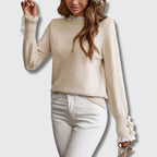Birthe | Strickpullover mit Spitzenbesatz und Knopfdetail
